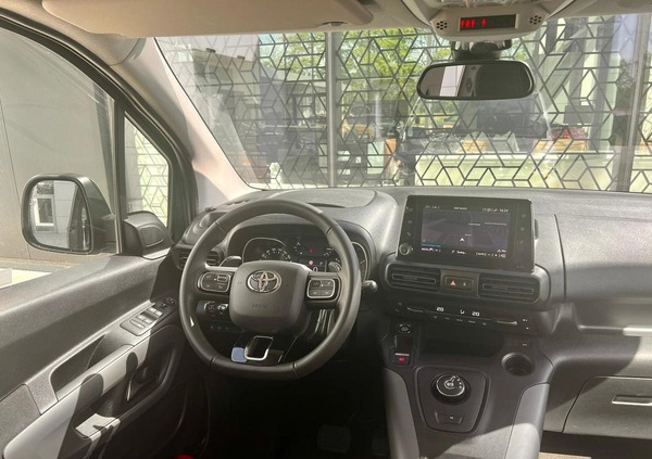 Toyota Proace City Verso cena 139900 przebieg: 19722, rok produkcji 2022 z Byczyna małe 596